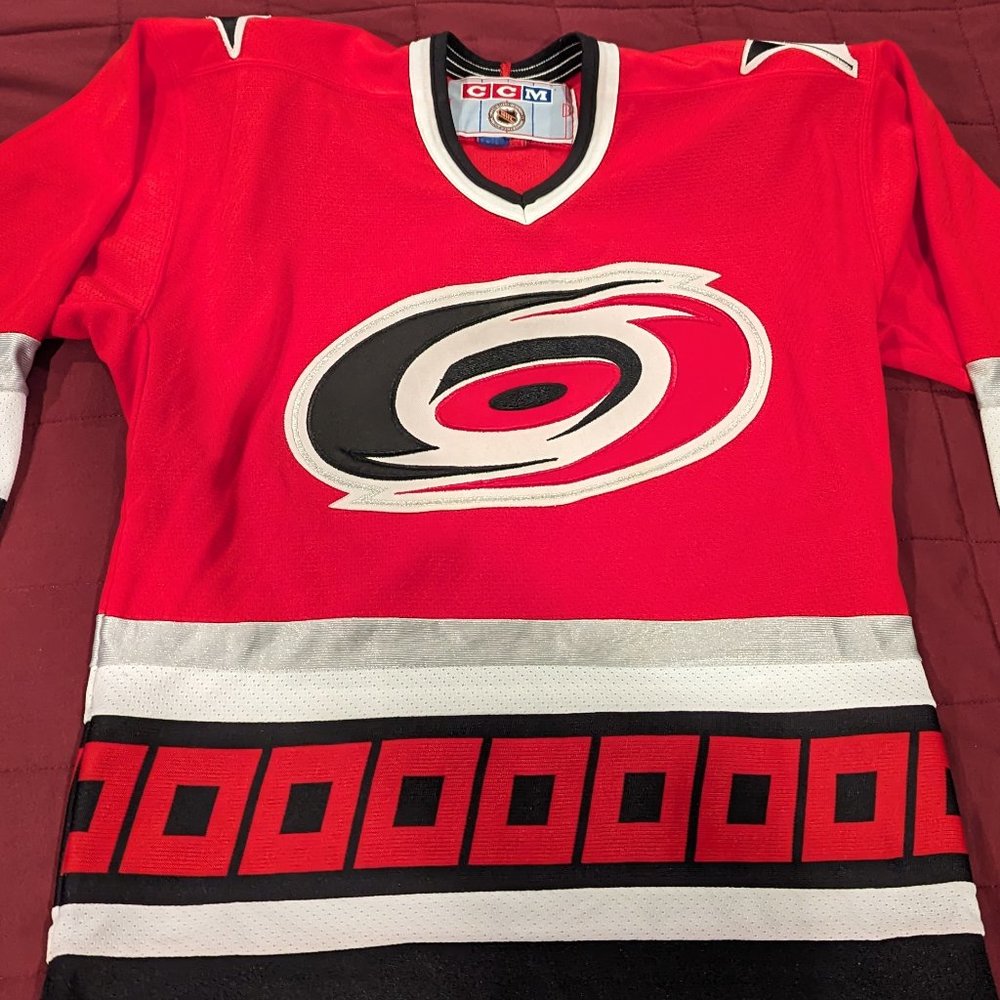 Carolina Hurricanes Youth Hockey Jersey - Boys L/XL